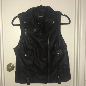 Juniors Black Leather Vest
